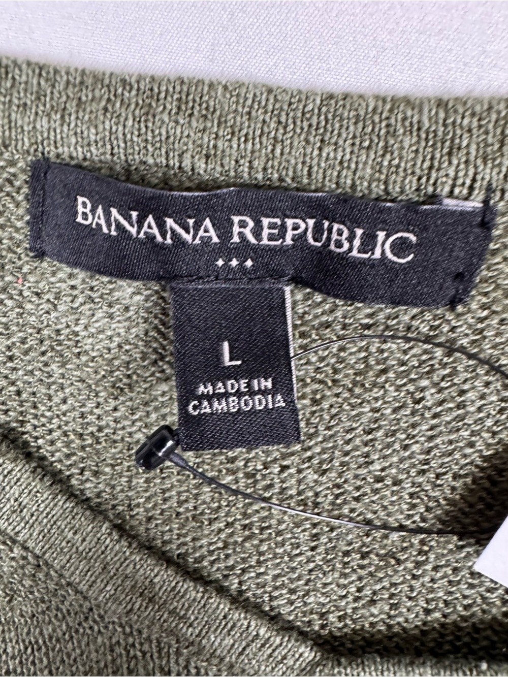 NWT Banana Republic V-Neck Sweater Tank Olive Green Women’s L - Picture 2 of 7